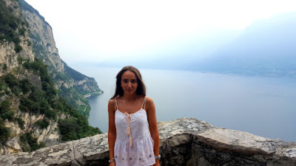 Meet your Posher, Diana